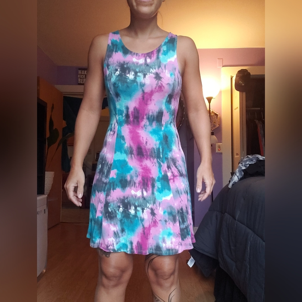 Tie dye fitted dress size large